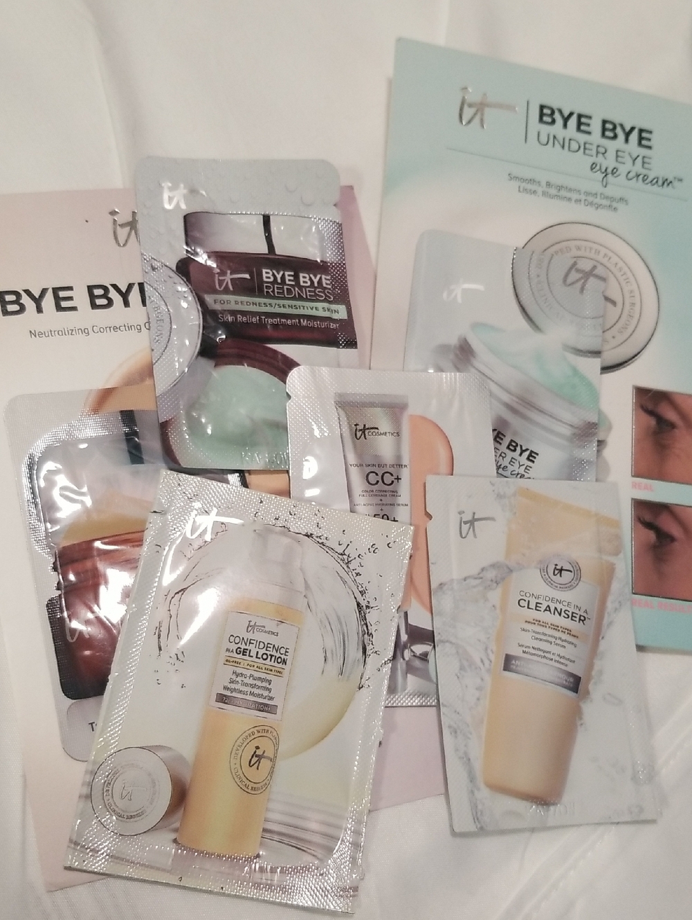 4/25 bundle item. it Cosm Color Corrector, Eye Cream Assorted